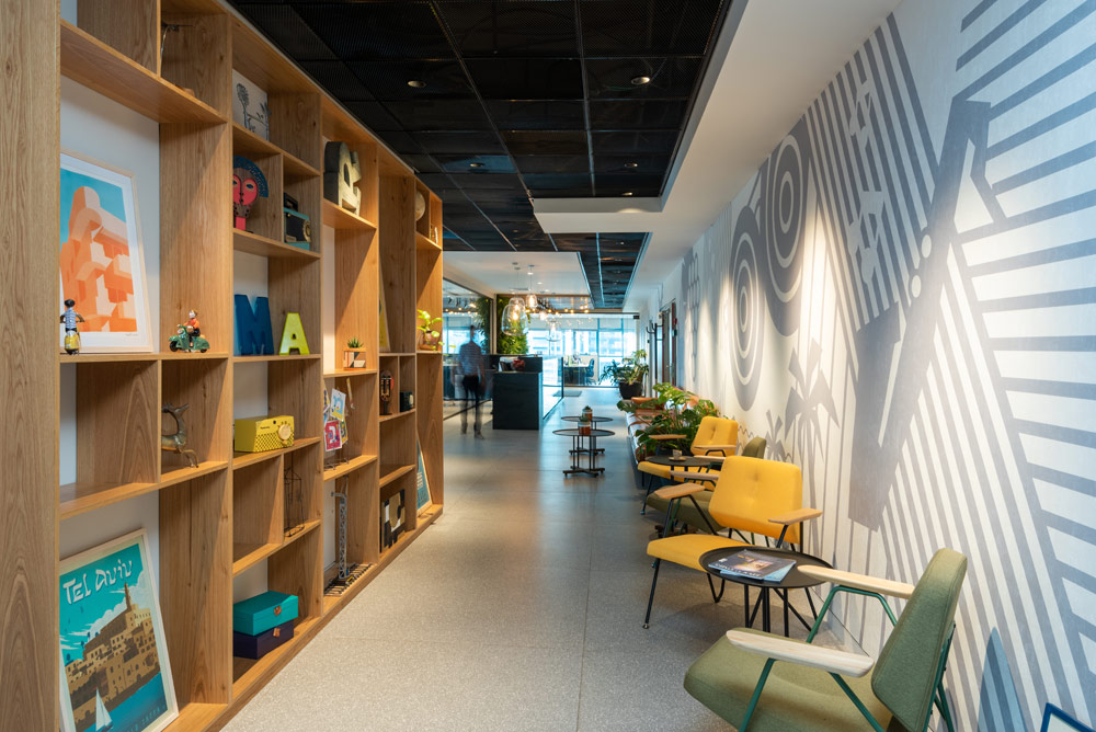 משרדים ראשיים רשת מלונות פרימה 8